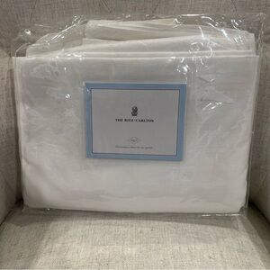 NEW Frette for The Ritz Carlton White Tuxedo Stripe Queen Flat Sheet Luxury 400